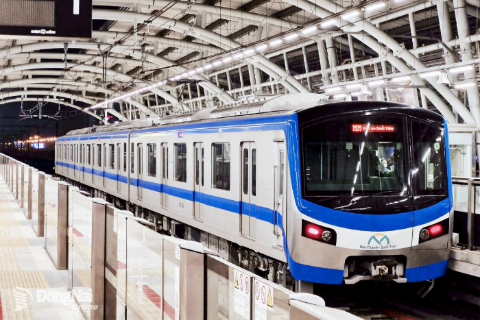 Extension of metro line linking two airports under emergency conditions