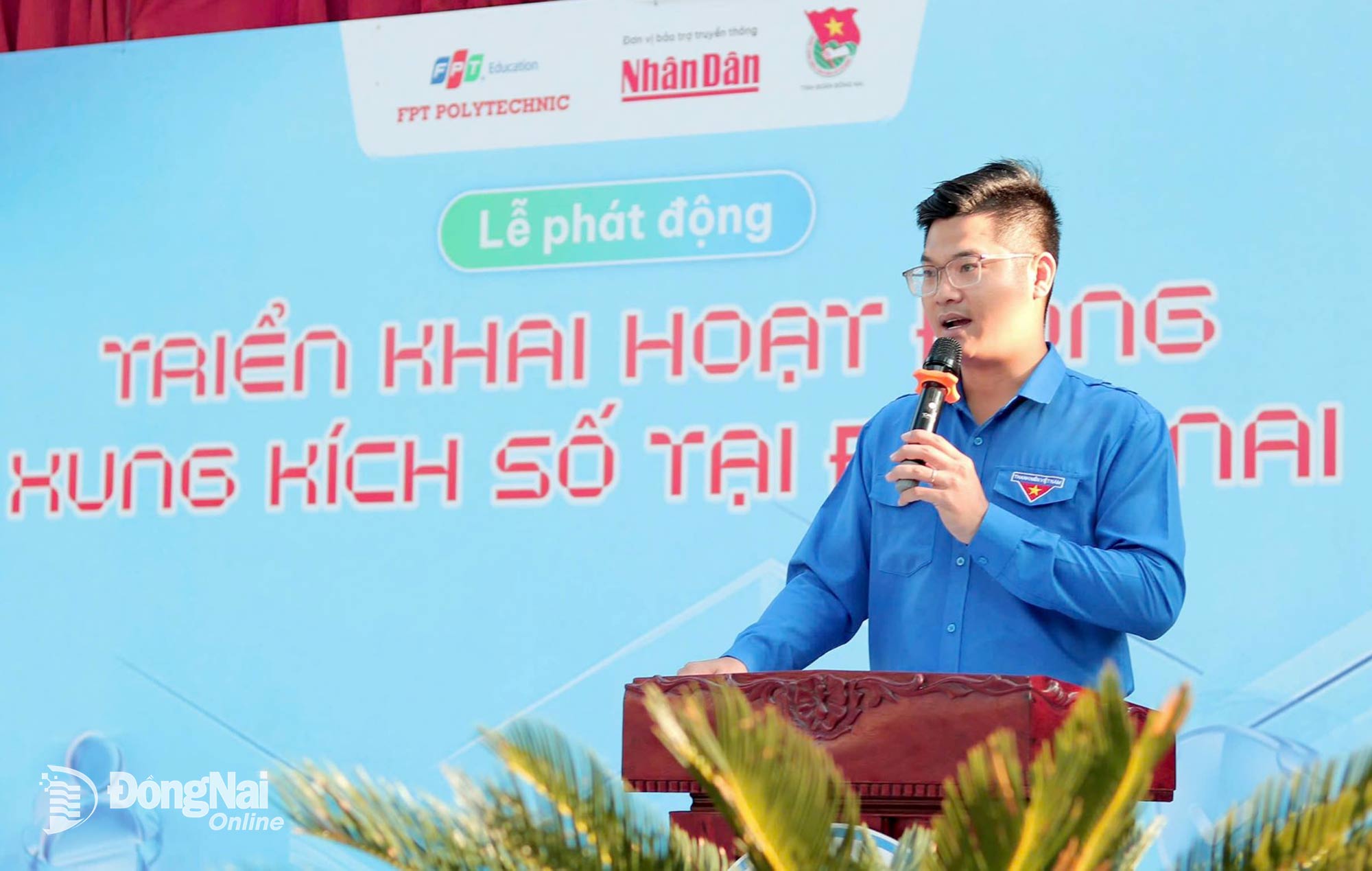 Phó Bí thư Tỉnh đoàn, Chủ tịch Hội Liên hiệp thanh niên tỉnh Phan Thế Công phát biểu tại lễ phát động. Ảnh: ĐVCC