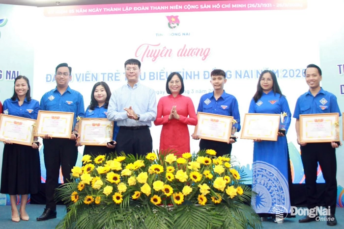 Tỉnh đoàn Đồng Nai tuyên dương 30 đảng viên trẻ tiêu biểu xuất sắc