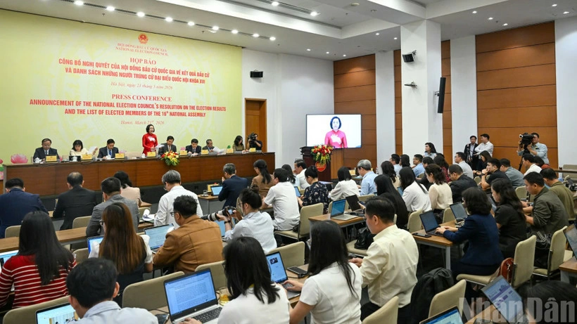 Quang cảnh họp báo công bố Nghị quyết của Hội đồng Bầu cử quốc gia về kết quả bầu cử và danh sách những người trúng cử đại biểu Quốc hội khóa XVI, ngày 21/3/2026. (Ảnh: DUY LINH)
