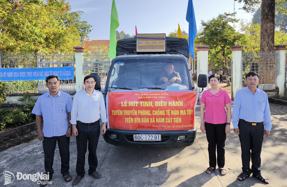 UBND xã Nam Cát Tiên (huyện Tân Phú) tổ chức mít-tinh, diễu hành tuyên truyền phòng, chống tệ nạn ma túy.