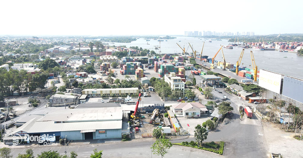 Cảng Đồng Nai được đề xuất ý tưởng chuyển đổi công năng sau năm 2030 để tái thiết thành không gian công cộng, thương mại dịch vụ, vui chơi giải trí và du lịch.  Ảnh: P.Tùng