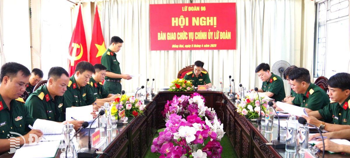 Thượng tá Nguyễn Xuân Thấm giữ chức Chính ủy Lữ đoàn 96