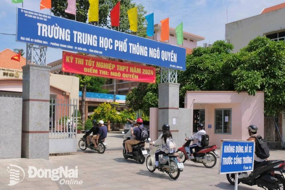 Thí sinh Đồng Nai tham dự Kỳ thi tốt nghiệp THPT năm 2024 tại Trường THPT Ngô Quyền (thành phố Biên Hòa).Ảnh Tư liệu