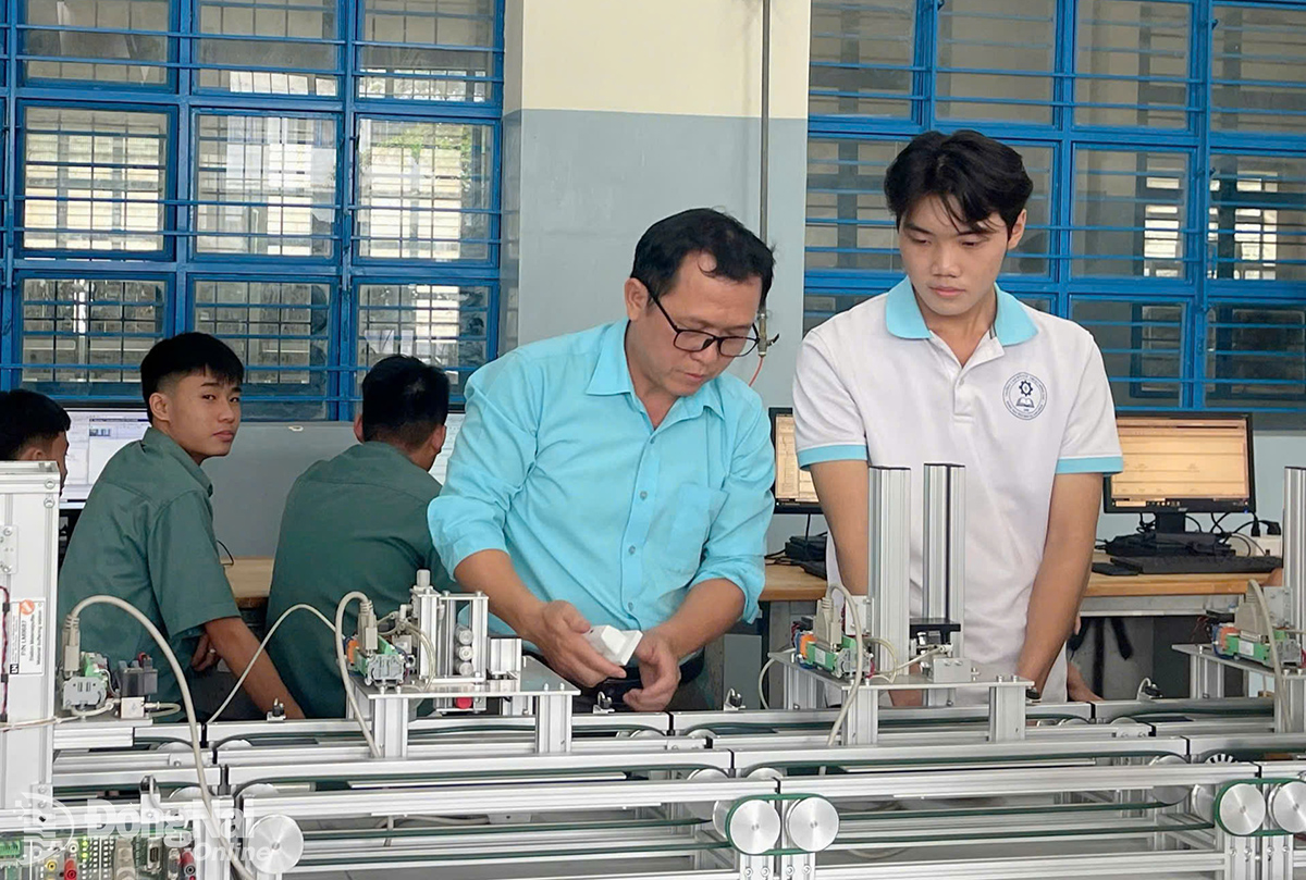 Cống hiến sức trẻ, khẳng định giá trị bản thân