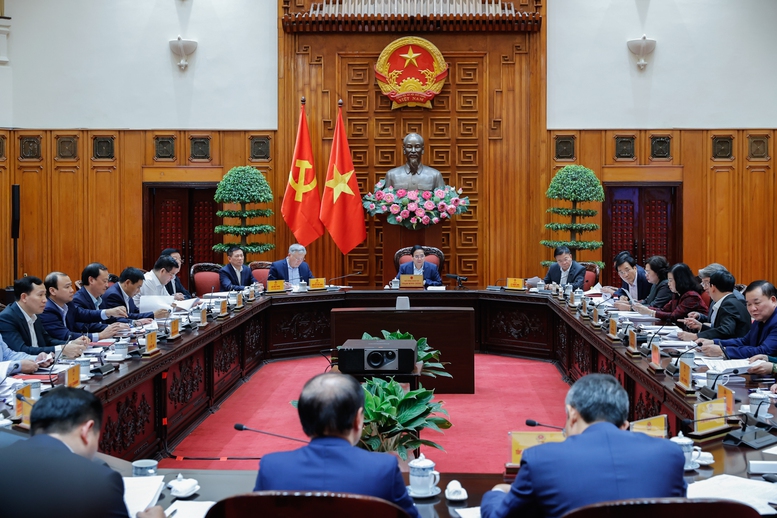 Thủ tướng một lần nữa khẳng định, đây cũng là sức ép để đổi mới, là cơ hội để doanh nghiệp và đất nước ta vươn mình, bứt phá và vươn lên. Ảnh: VGP/Nhật Bắc