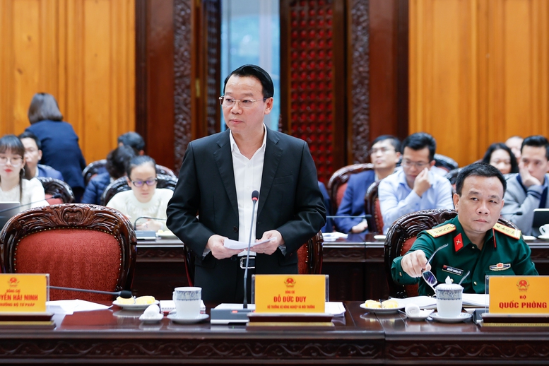 Bộ trưởng Bộ Nông nghiệp và Môi trường Đỗ Đức Duy phát biểu tại cuộc họp. Ảnh: VGP/Nhật Bắc