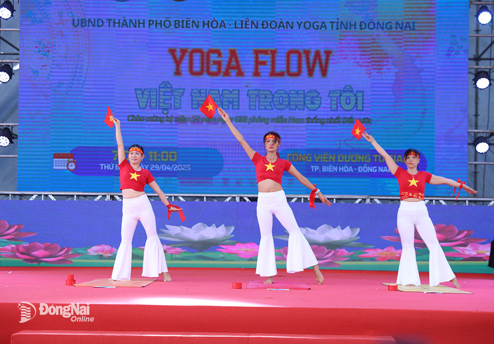 Các vận động viên thi đấu nhóm 1 (3-5 người). Ảnh: Huy Anh