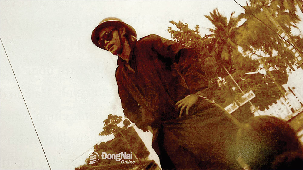 Đồng chí Phan Văn Trang tại Tòa hành chính tỉnh Biên Hòa trưa 30-4-1975.