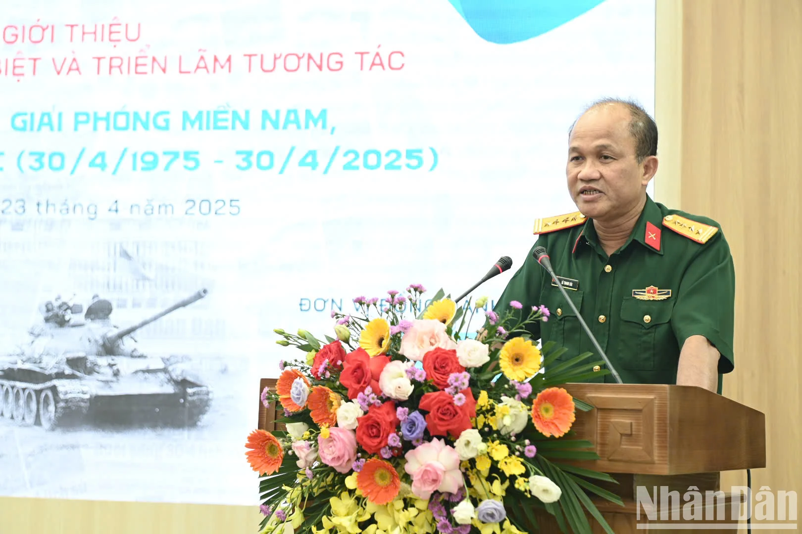 Đại tá, Tiến sĩ Lê Thanh Bài phát biểu.