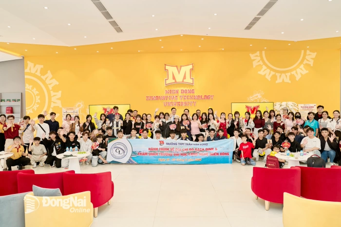 Trường đại học Công nghệ Miền Đông đẩy mạnh hướng nghiệp cho học sinh