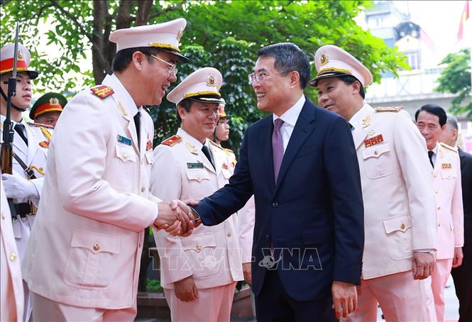 Thủ tướng Lê Minh Hưng dự Lễ kỷ niệm 80 năm Ngày truyền thống lực lượng Cảnh sát hình sự. Ảnh: Dương Giang/TTXVN