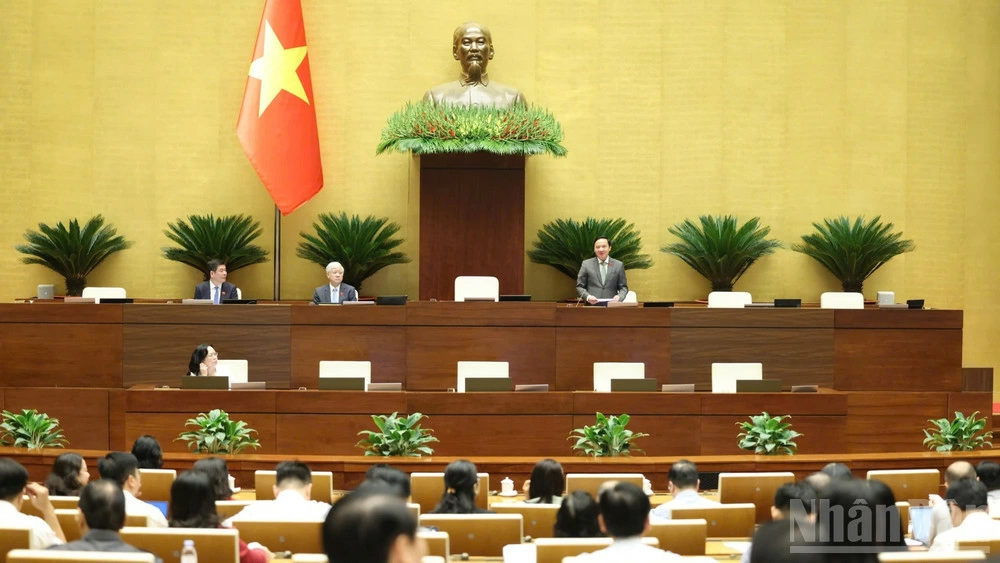 Quốc hội họp phiên sáng 20-4. (Ảnh: DUY LINH)