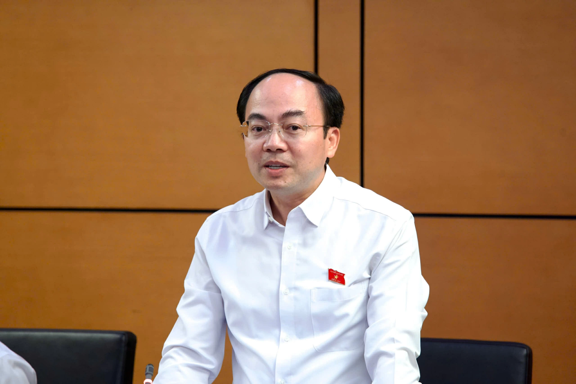 Đại biểu Nguyễn Đăng Bình, ĐBQH tỉnh Thái Nguyên phát biểu

