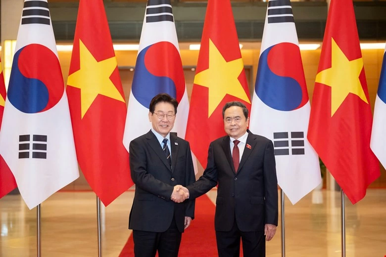 Chủ tịch Quốc hội Trần Thanh Mẫn hội kiến Tổng thống Hàn Quốc Lee Jae Myung

