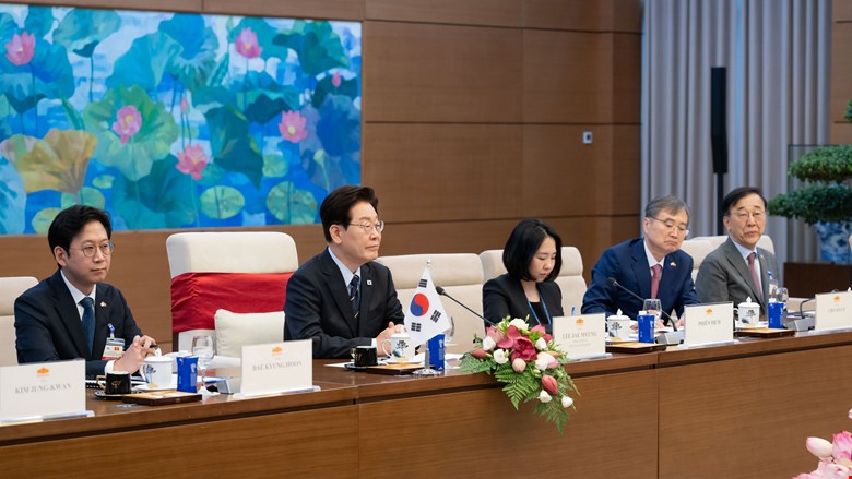 Tổng thống Hàn Quốc Lee Jae Myung và các đại biểu cấp cao phía Hàn Quốc

