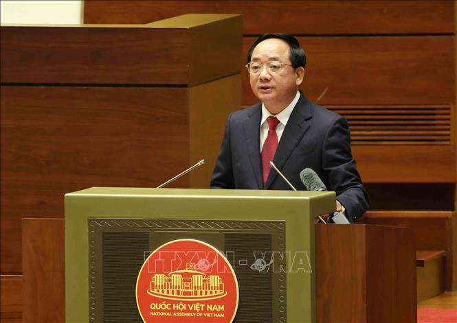 Đồng chí Trịnh Văn Quyết, Uỷ viên Bộ Chính trị, Bí thư Trung ương Đảng, Trưởng Ban Tuyên giáo và Dân vận Trung ương giới thiệu chuyên đề “Những nội dung cơ bản của Quy định về công tác chính trị, tư tưởng trong Đảng”. Ảnh: Phương Hoa/TTXVN