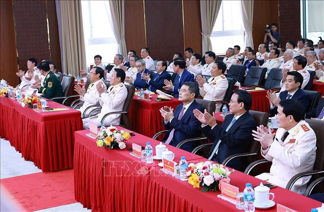 Thủ tướng Lê Minh Hưng và các đại biểu dự Lễ kỷ niệm 80 năm Ngày truyền thống lực lượng Cảnh sát hình sự. Ảnh: Dương Giang/TTXVN
