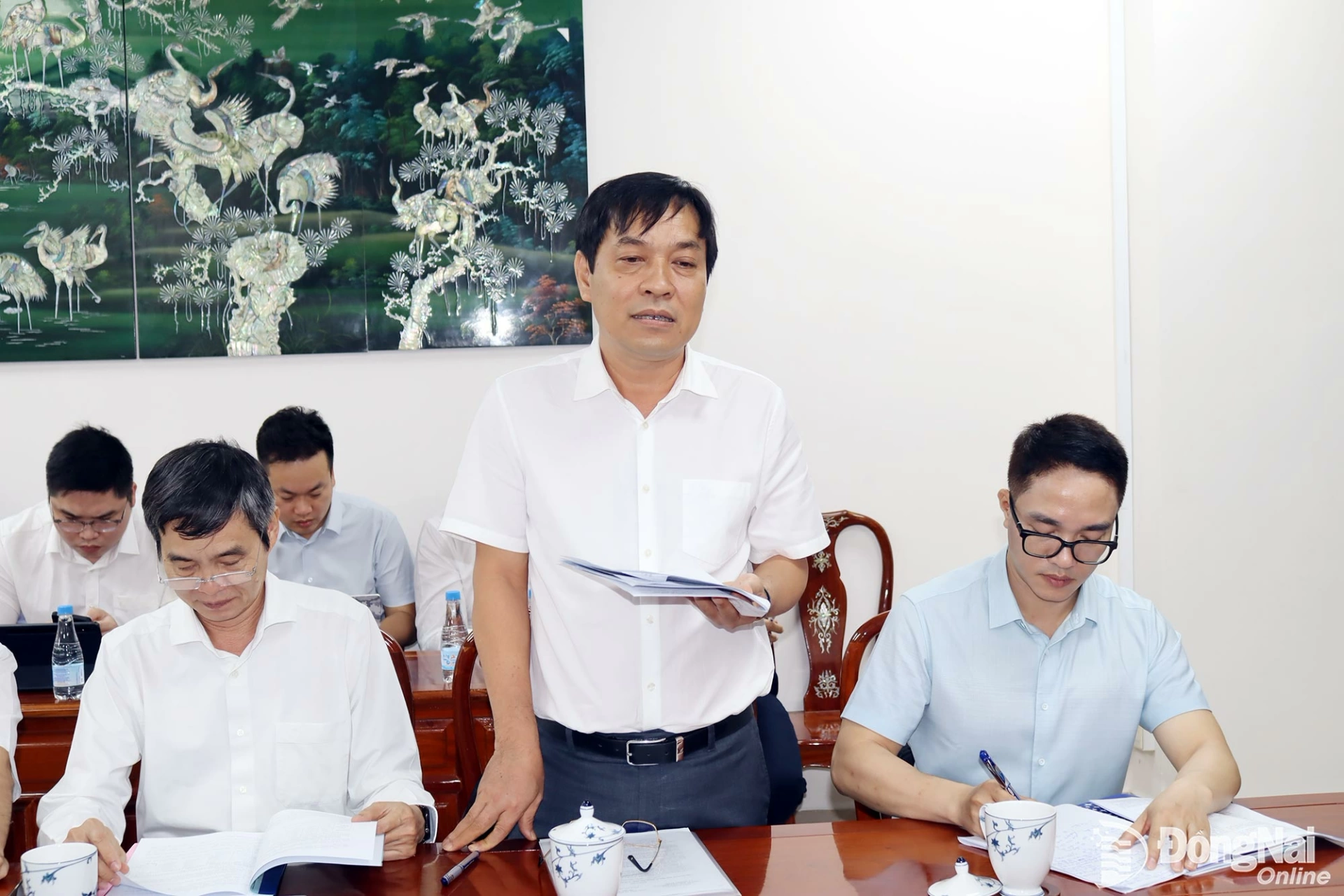 Director of Dong Nai Power Company Truong Dinh Quoc reports on the power supply situation in the first quarter and tasks for 2026. Photo: Hoang Loc


