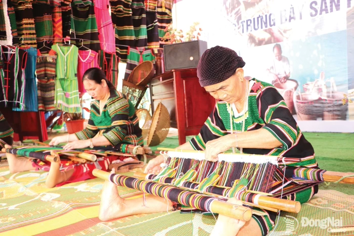 PGS.TS VŨ TUẤN HƯNG, VIỆN TRƯỞNG VIỆN KHOA HỌC XÃ HỘI VÙNG NAM BỘ:: Phát triển văn hóa, khoa học xã hội đóng vai trò quan trọng trong kỷ nguyên số