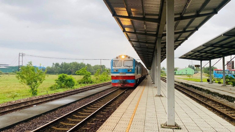 In the railway sector, relevant entities are exempt from fees for the use of State-invested national railway infrastructure.