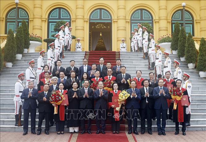 Bí thư Trung ương Đảng, Chánh án Tòa án nhân dân Tối cao Nguyễn Văn Quảng và các đại biểu. Ảnh: Thống Nhất/TTXVN
