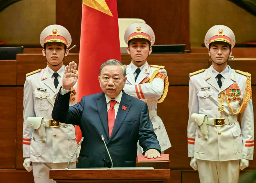 Tổng Bí thư Tô Lâm tuyên thệ nhậm chức Chủ tịch nước Cộng hòa xã hội chủ nghĩa Việt Nam nhiệm kỳ 2026-2031.
