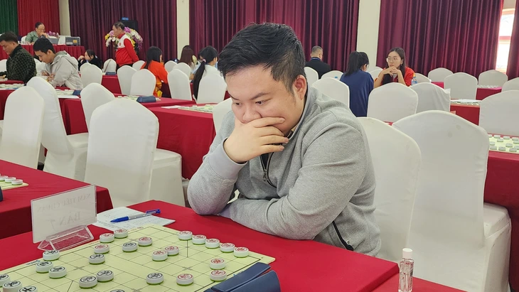 Hà Văn Tiến trở thành kỳ vương của cờ tướng Việt Nam. Ảnh: LĐCTVN