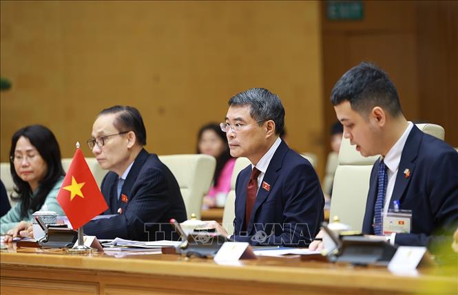 Thủ tướng Lê Minh Hưng tại cuộc hội kiến Tổng thống Hàn Quốc Lee Jae Myung. Ảnh: Dương Giang/TTXVN
