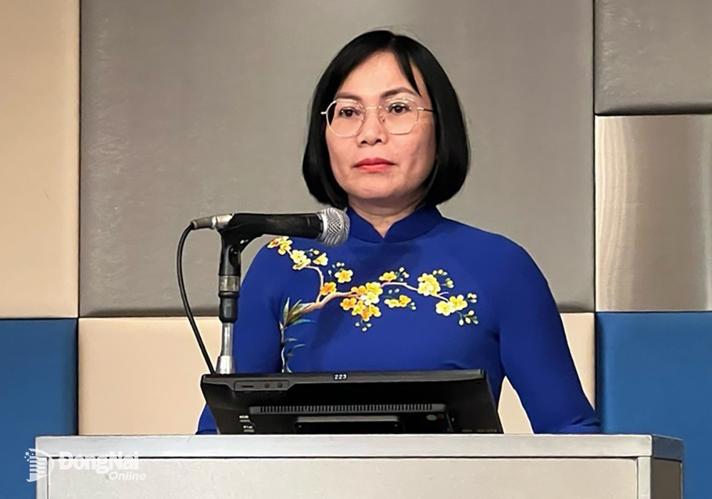 Phó chủ tịch UBND tỉnh Nguyễn Thị Hoàng phát biểu tại hội nghị. Ảnh: Hà Thương