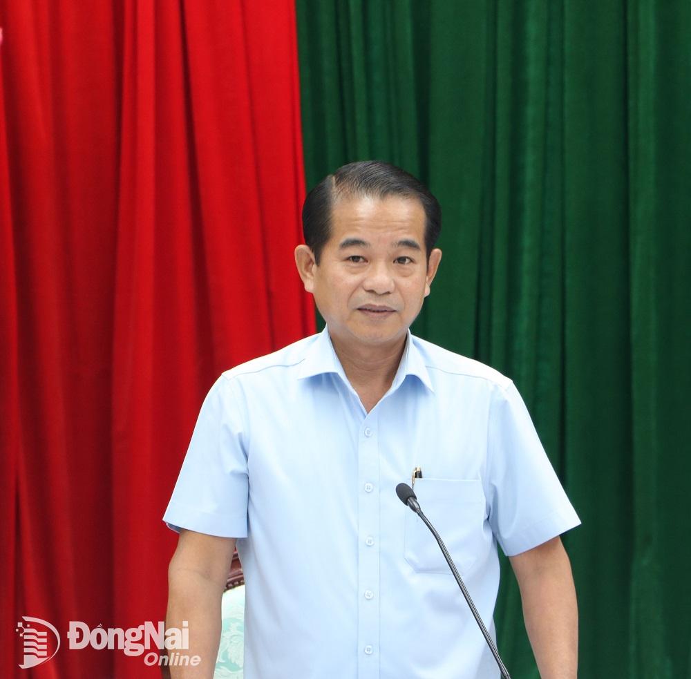 Chủ tịch HĐND tỉnh Thái Bảo phát biểu ý kiến tại hội nghị. Ảnh: Phạm Tùng