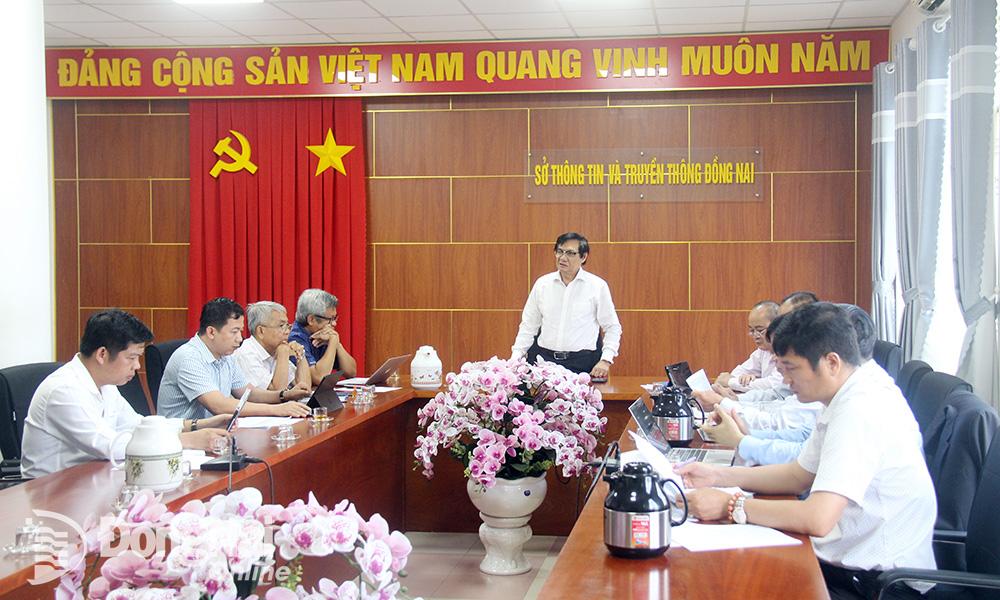 Phó chủ tịch UBND tỉnh Nguyễn Sơn Hùng phát biểu chỉ đạo cuộc họp. Ảnh: Hải Quân