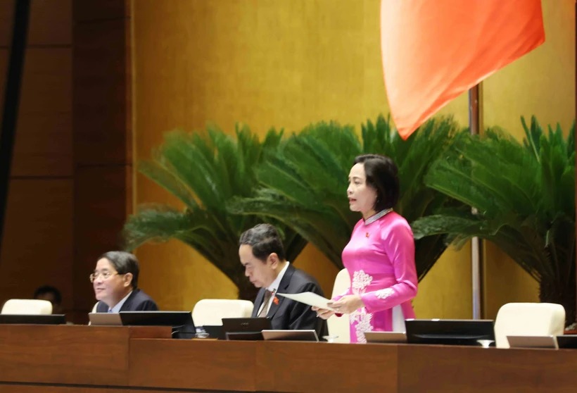 Phó Chủ tịch Quốc hội Nguyễn Thị Thanh điều hành phiên họp sáng 7/5. (Ảnh: TTXVN)
