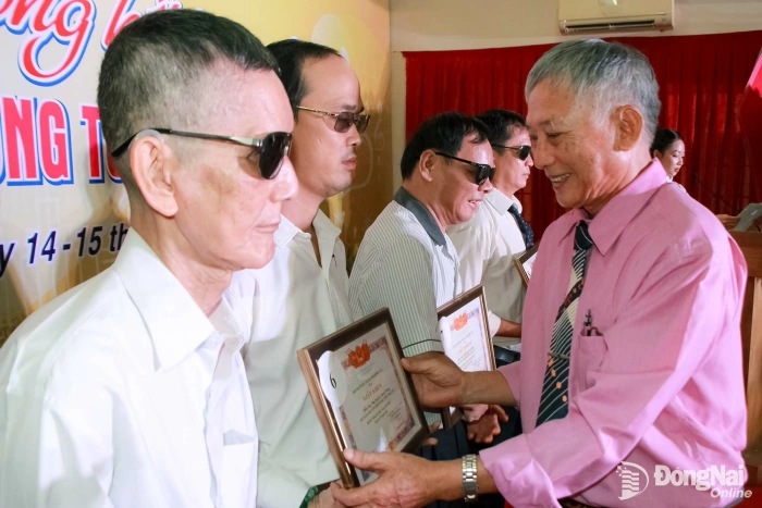 Tiếng hát từ trái tim: Chắp cánh đam mê cho người khiếm thị
