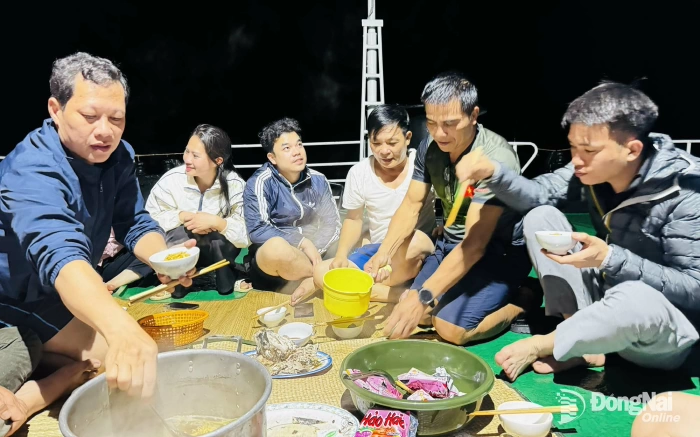 Câu cá giữa trùng khơi