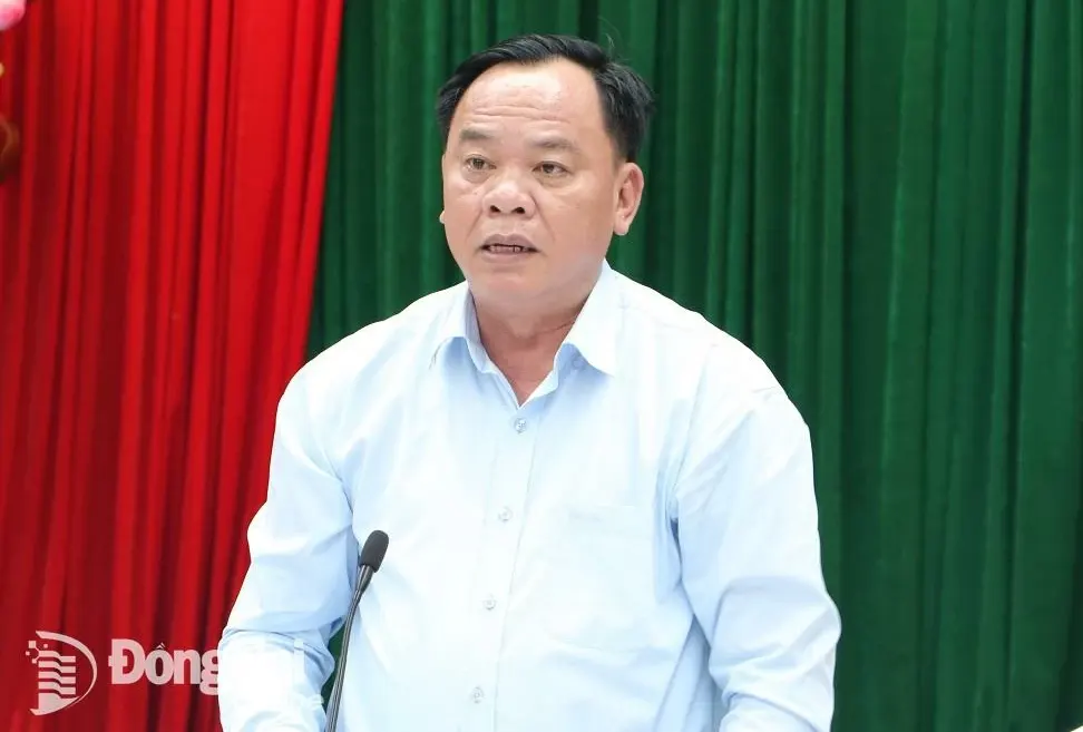 Quyền Chủ tịch UBND tỉnh Võ Tấn Đức phát biểu kết luận hội nghị. Ảnh: Phạm Tùng
