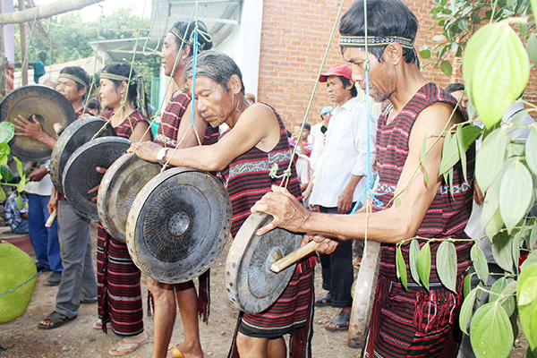 Tập huấn nghệ thuật đánh cồng chiêng cho thanh thiếu niên dân tộc Mạ, S’tiêng