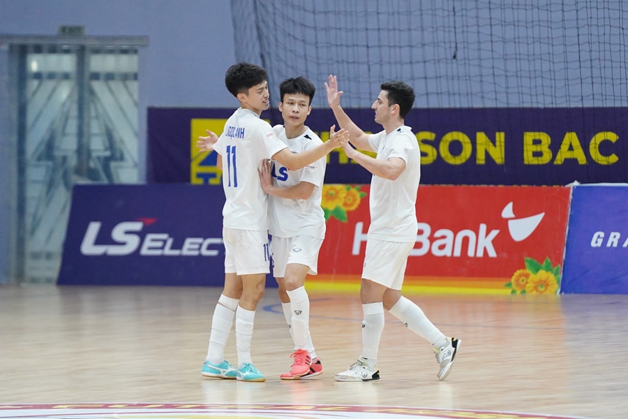 Thái Sơn Bắc có chiến thắng ấn tượng trước Thái Sơn Nam.