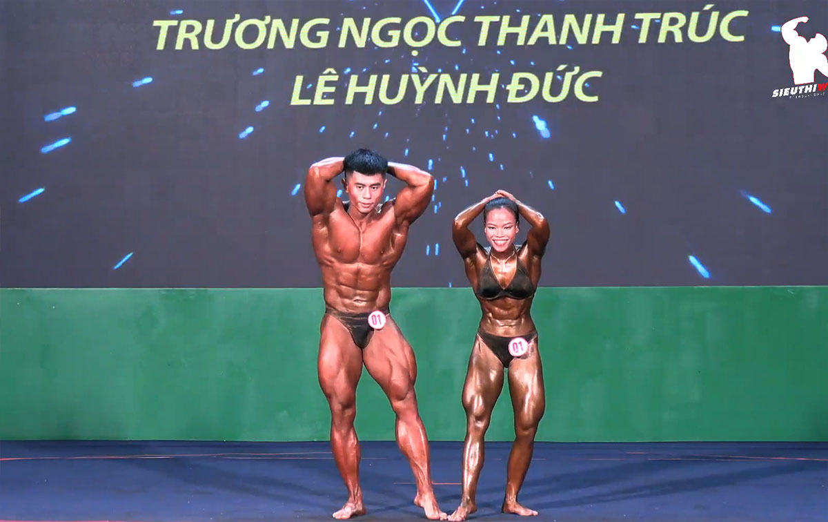 Đôi vận động viên Trương Ngọc Thanh Trúc - Lê Huỳnh Đức giành huy chương vàng đôi nam nữ hạng 49kg. Ảnh chụp màn hình