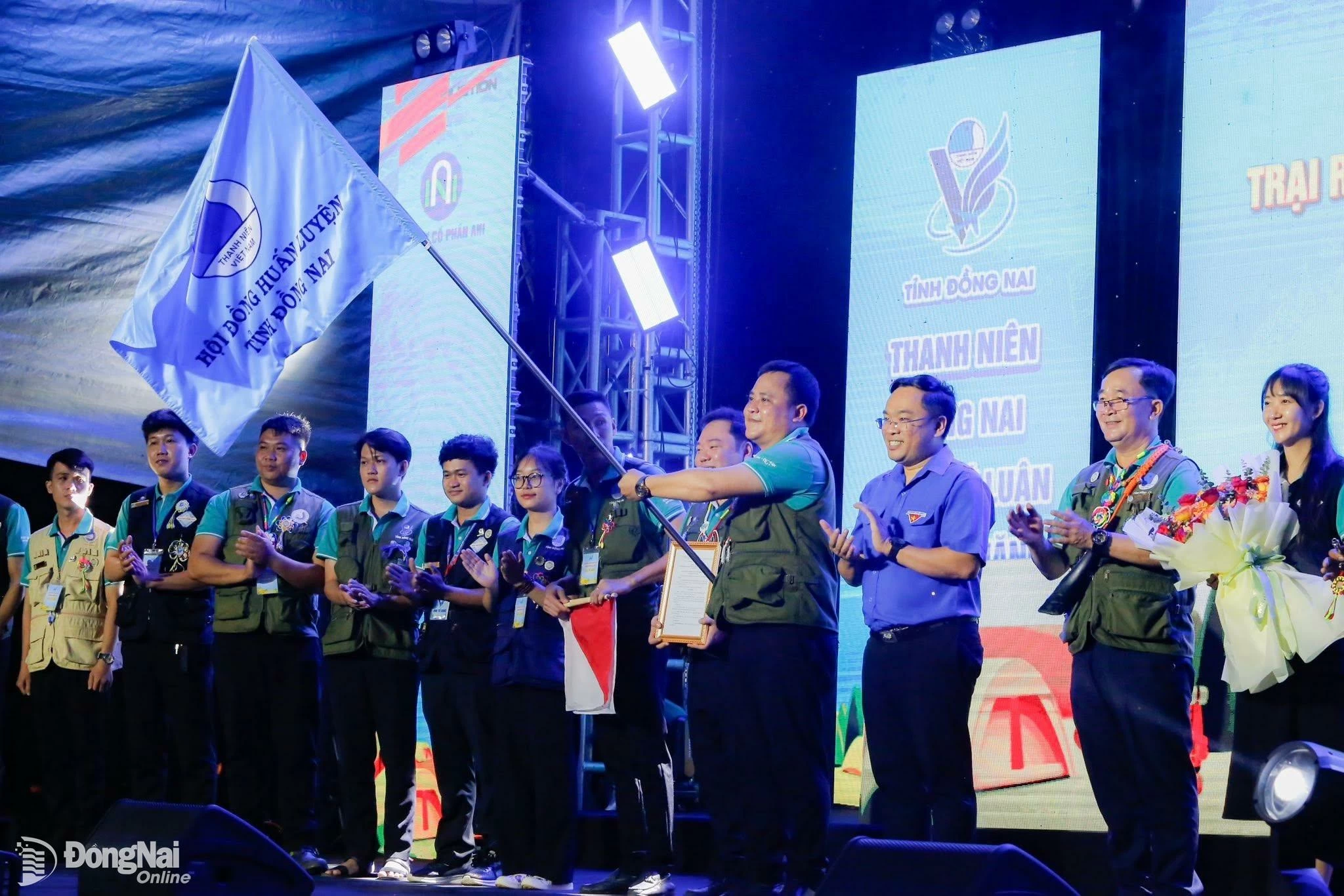 Ban chỉ huy trại rèn luyện Hào khí Đồng Nai lần thứ XV năm 2025 ra mắt. Ảnh: ĐVCC