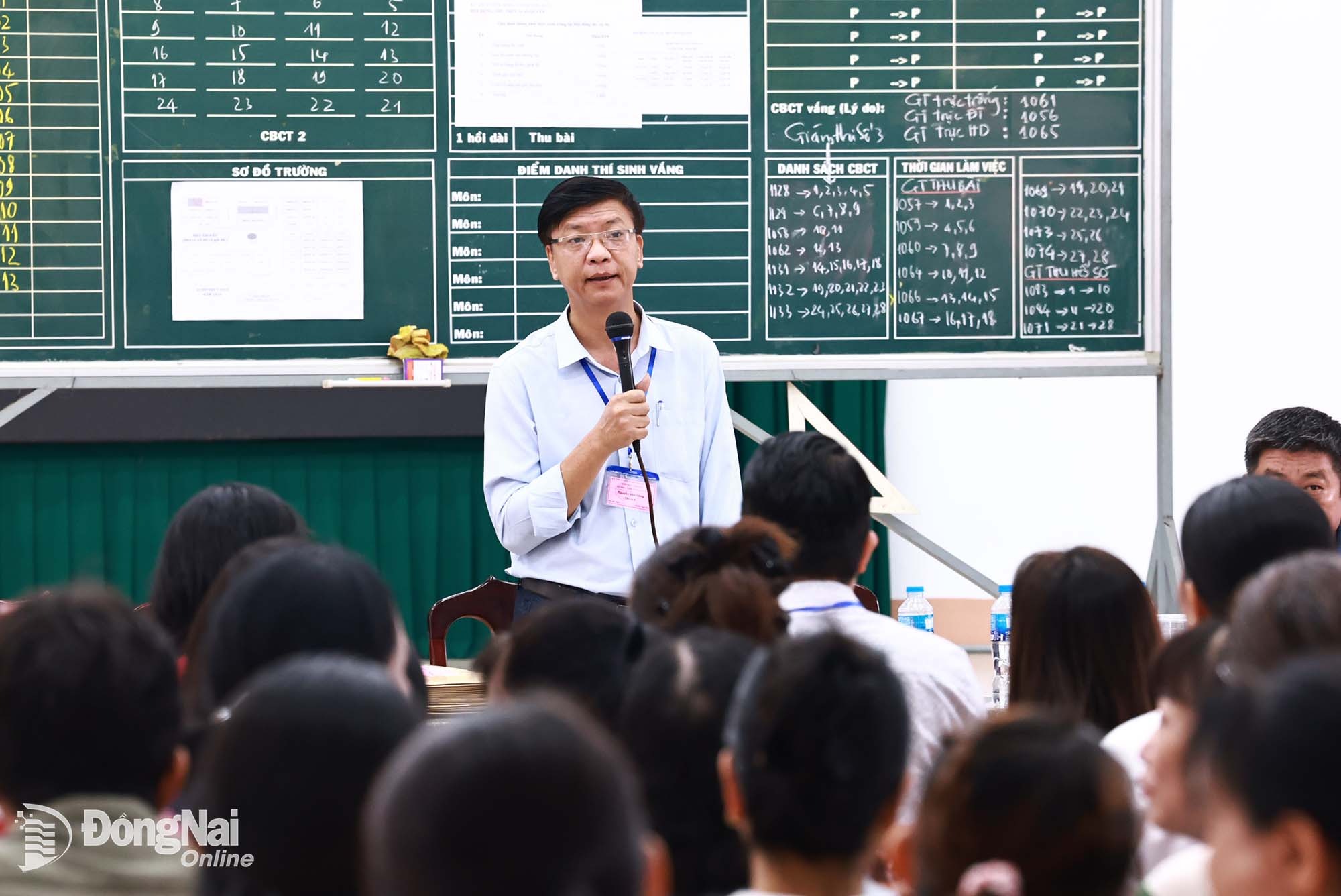 Các hội đồng thi tuyển sinh lớp 10 đã thực hiện tốt nhiệm vụ coi thi và chuyển toàn bộ bài thi về Sở Giáo dục và Đào tạo để tổ chức chấm thi. Ảnh: Công Nghĩa