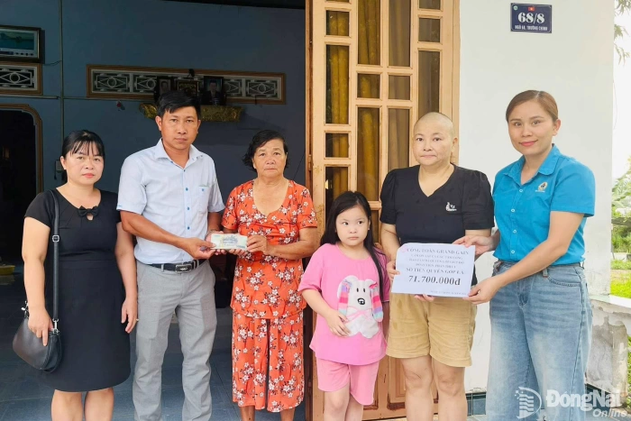 Công đoàn hỗ trợ công nhân có hoàn cảnh khó khăn