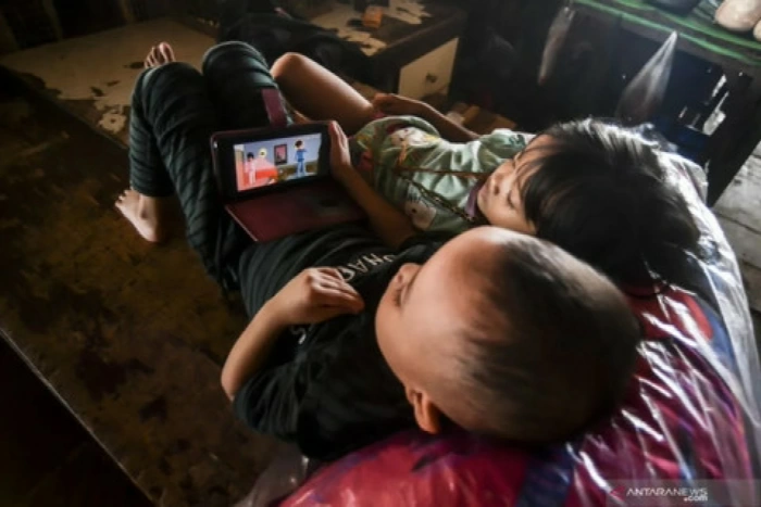 Indonesia steps up efforts to protect children from online radicalism risks