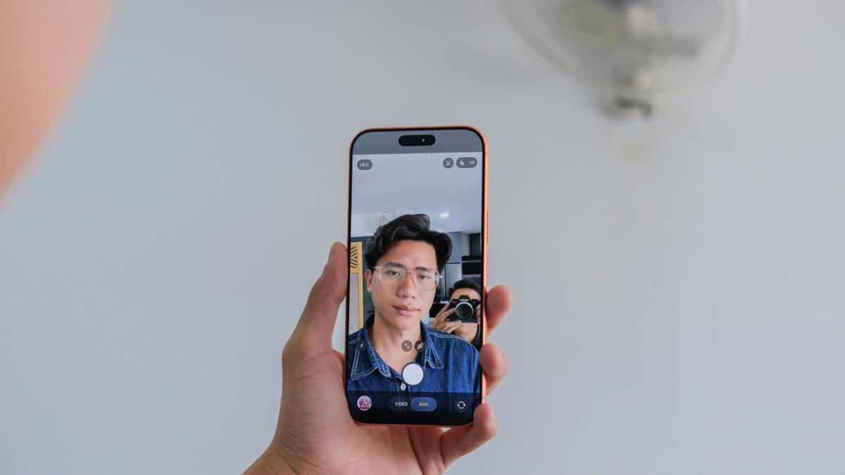 Camera hiện đại hỗ trợ quay chụp sắc nét.