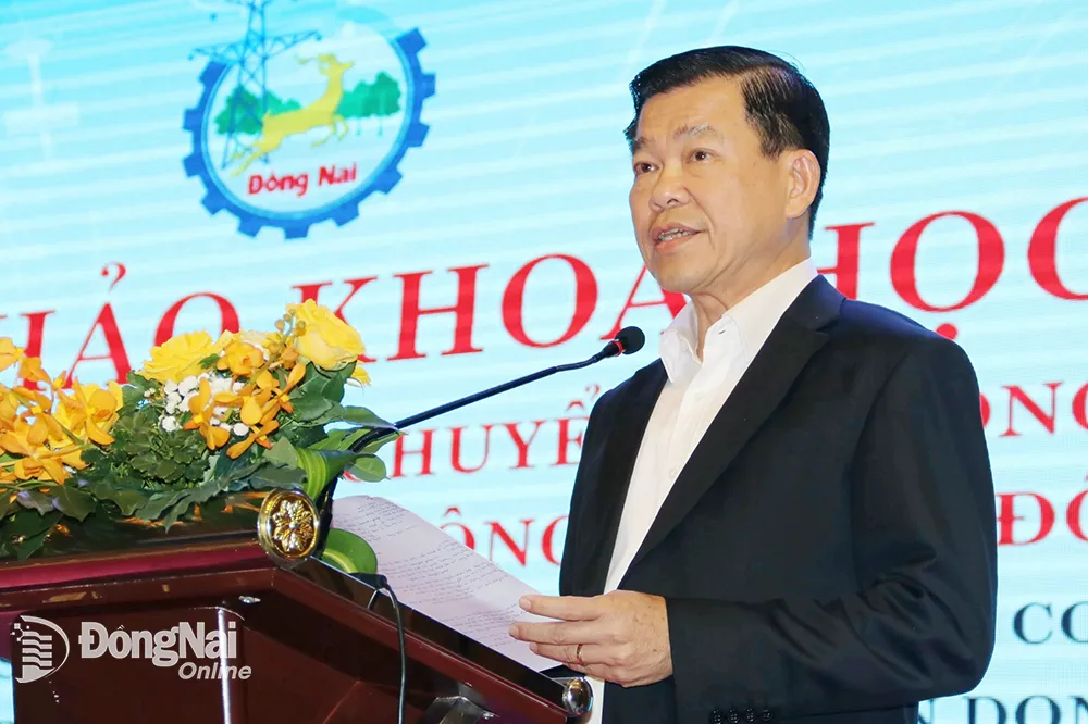 Bí thư Tỉnh ủy Nguyễn Hồng phát biểu chỉ đạo tại hội thảo. Ảnh: Vương Thế