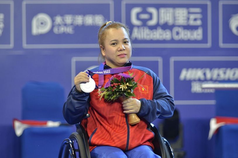 Đặng Thị Linh Phượng giành vé tham dự Paralympic Paris 2024. 