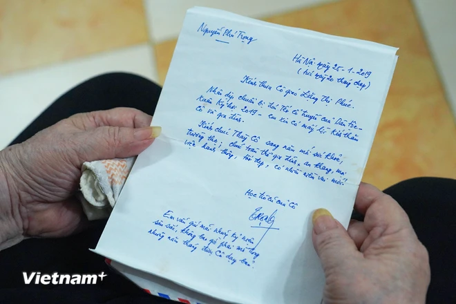 Lá thư tay Tổng Bí thư Nguyễn Phú Trọng gửi chúc Tết cô giáo cũ.