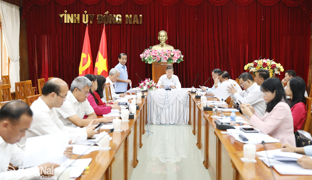  Chủ tịch HĐND tỉnh Thái Bảo phát biểu tại thảo luận tổ 