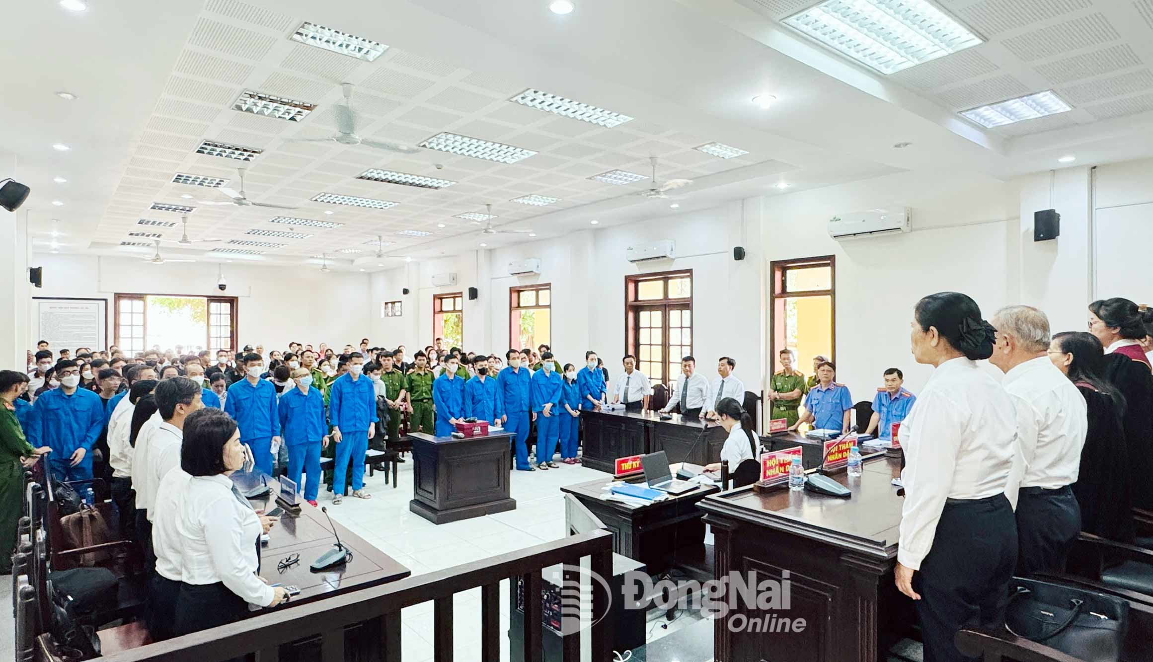 Phiên tòa xét xử vụ án. Ảnh: Tố Tâm