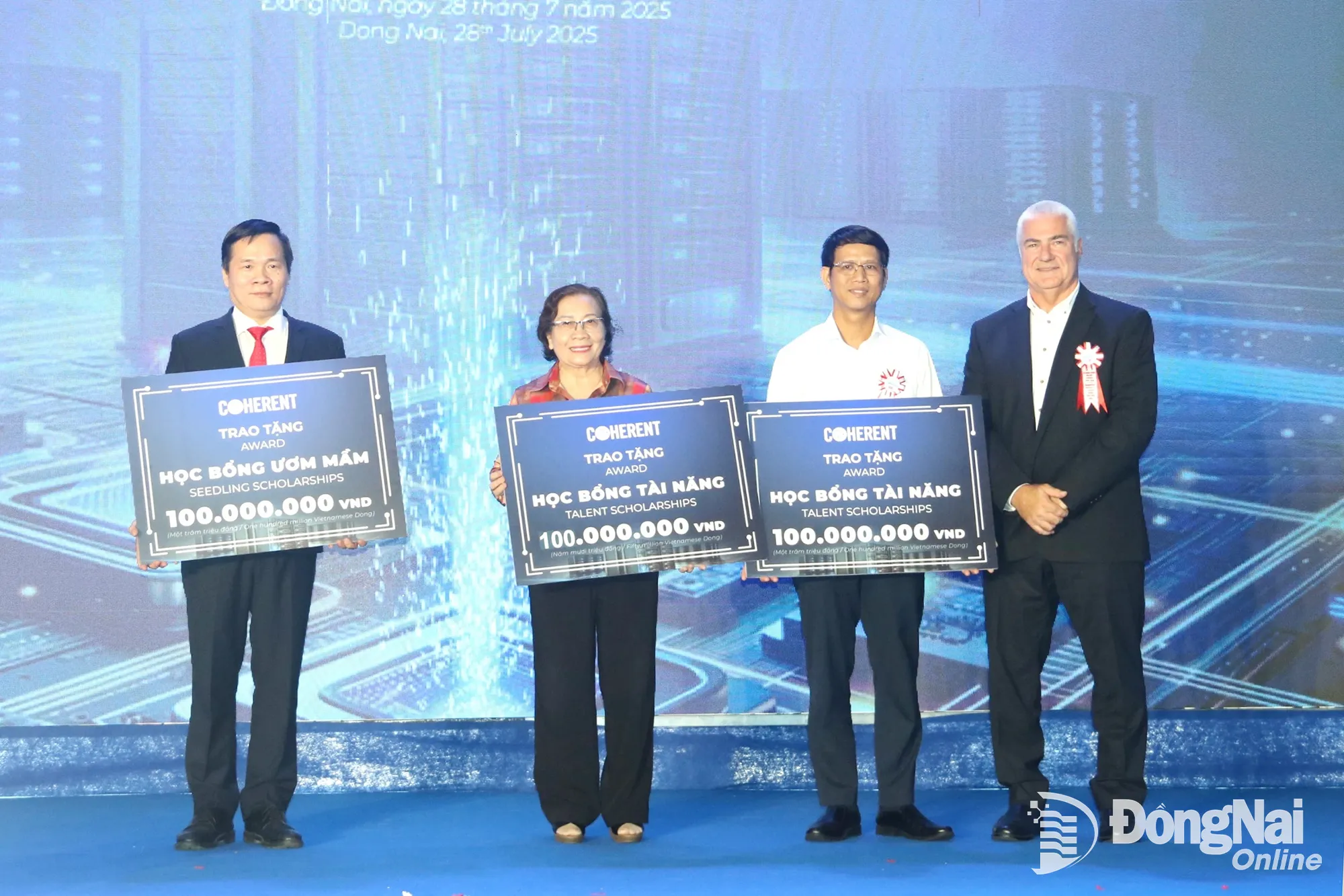 Coherent Vietnam presents symbolic scholarships to Nhon Trach commune, Vietnam National University of Ho Chi Minh City, and Lac Hong University